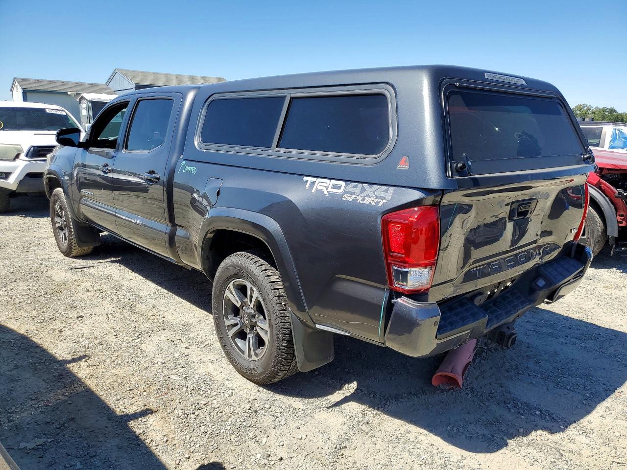 2017 TOYOTA TACOMA