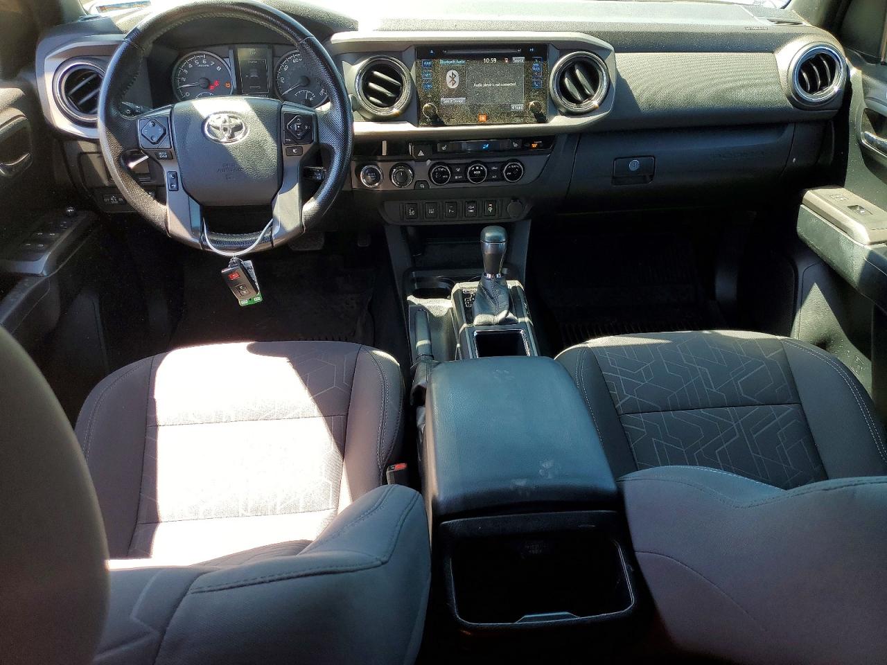 2017 TOYOTA TACOMA