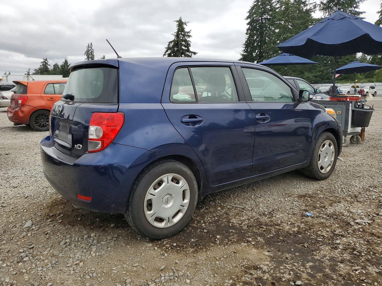 2010 SCION XD