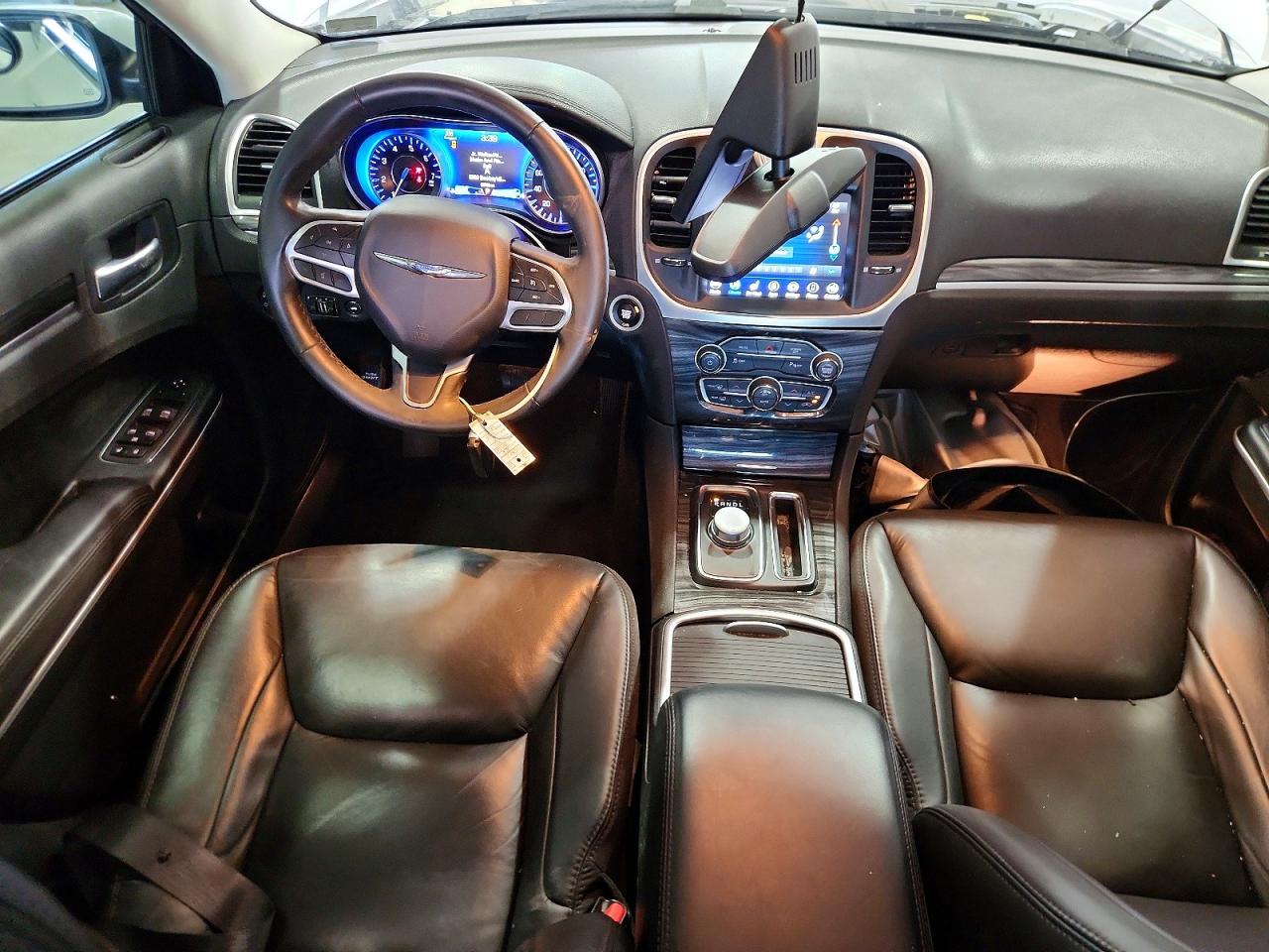 2021 CHRYSLER 300