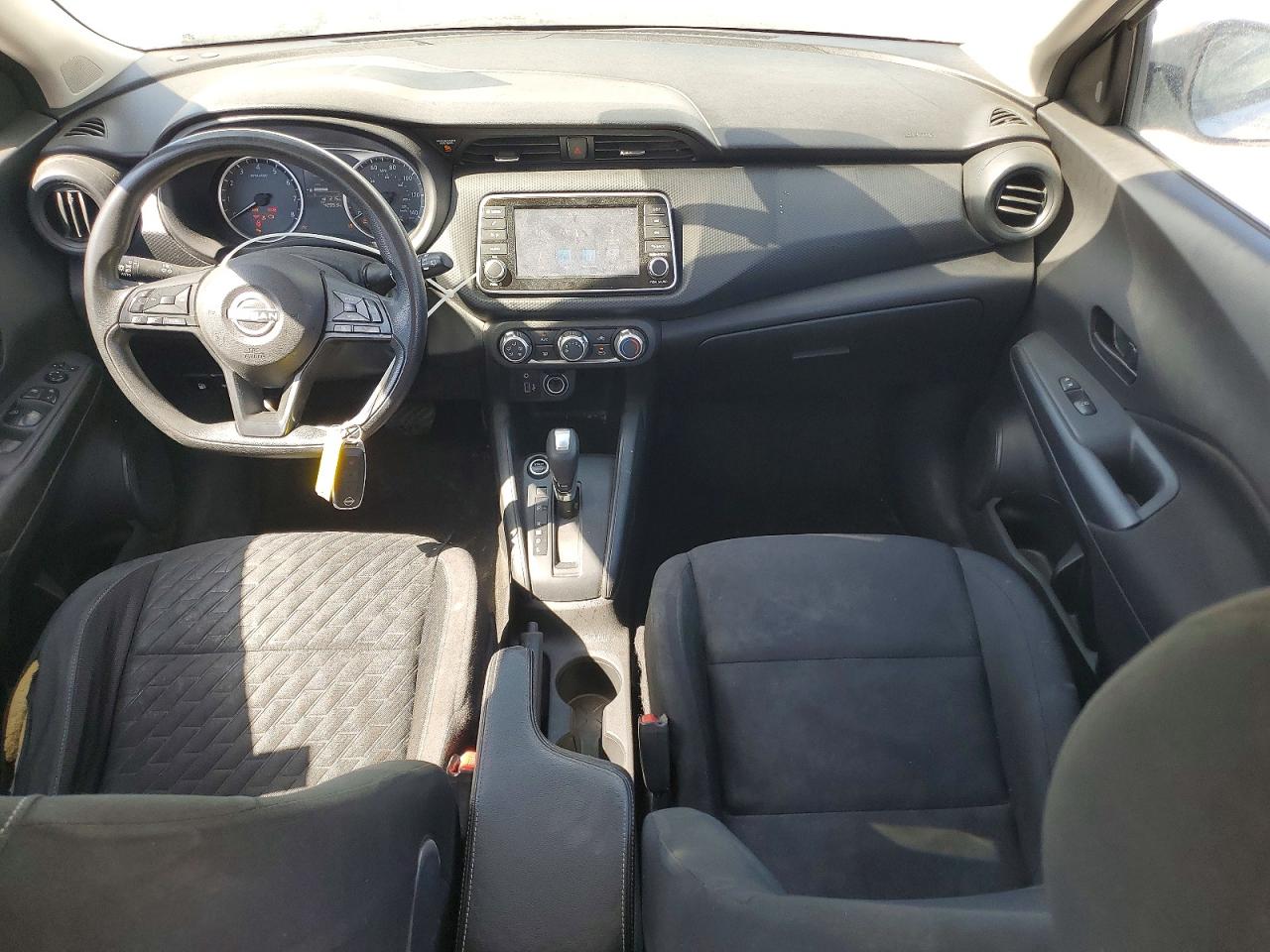 2023 NISSAN KICKS