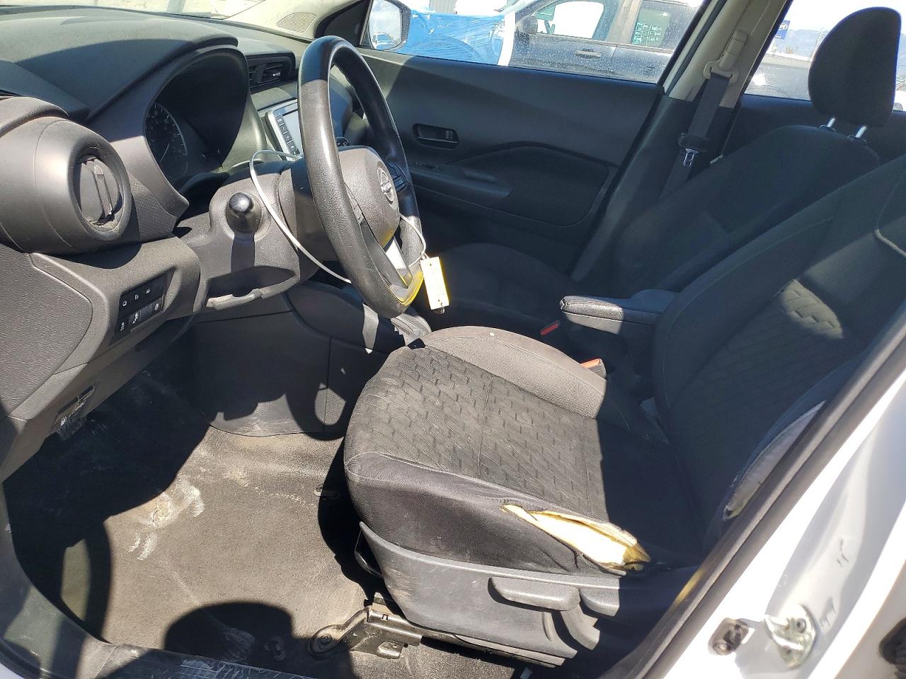 2023 NISSAN KICKS