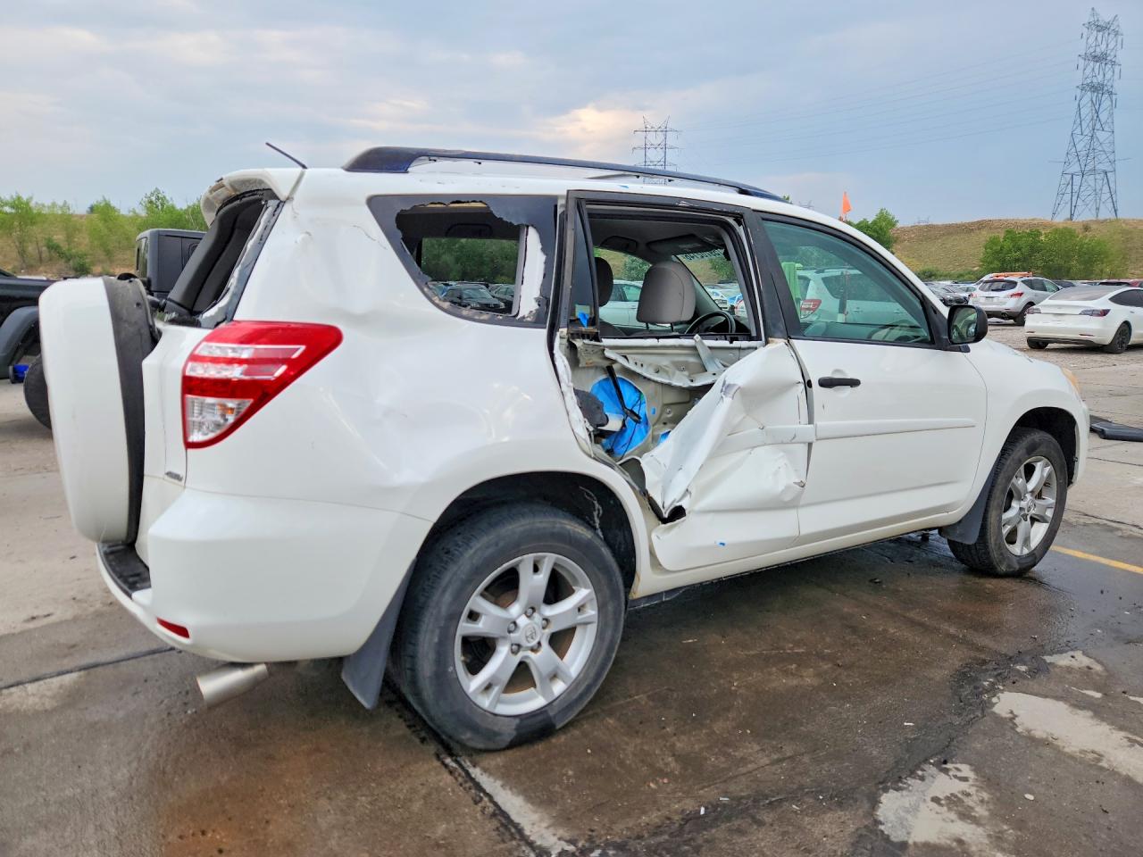 2011 TOYOTA RAV4