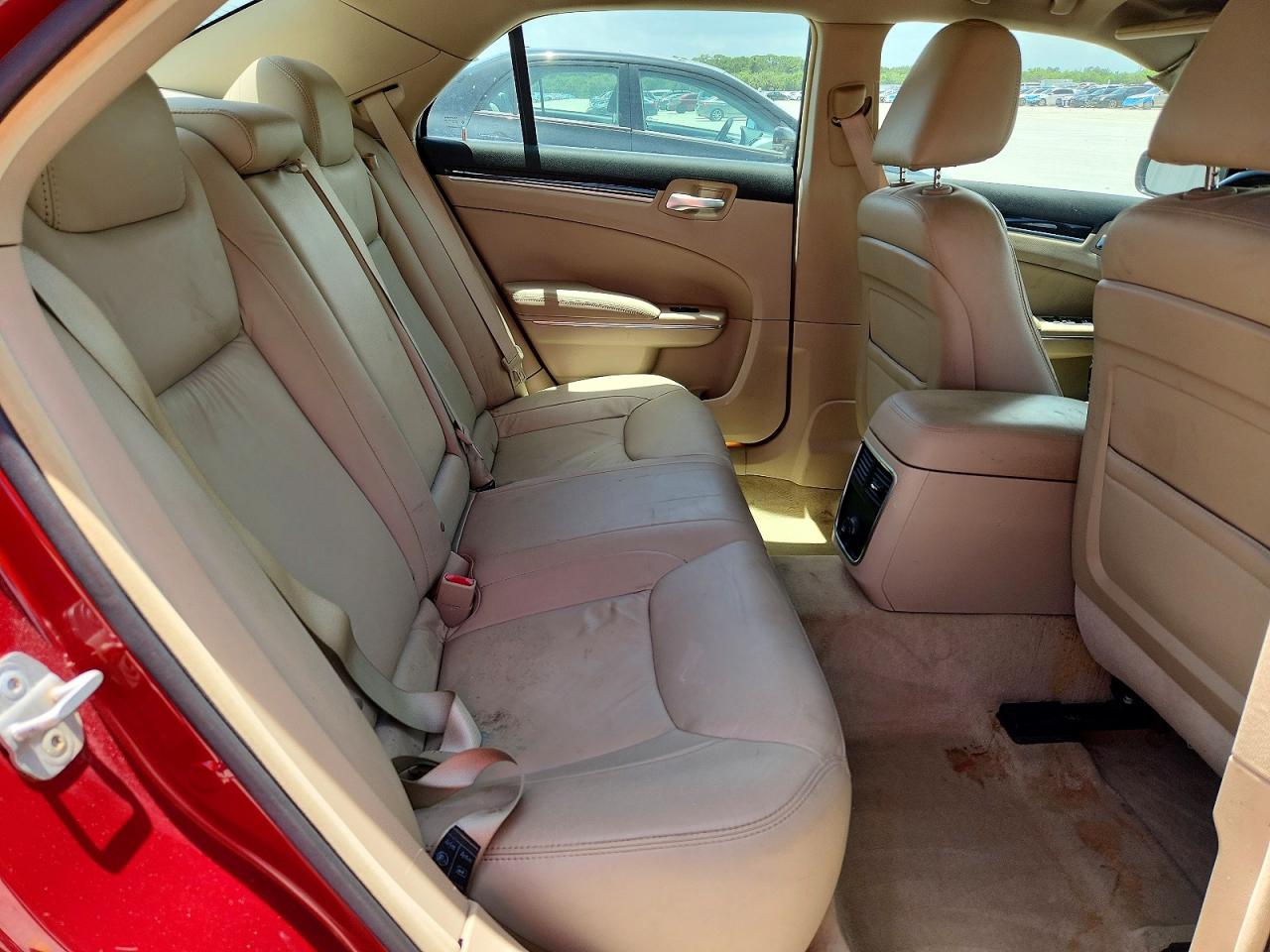 2011 CHRYSLER 300
