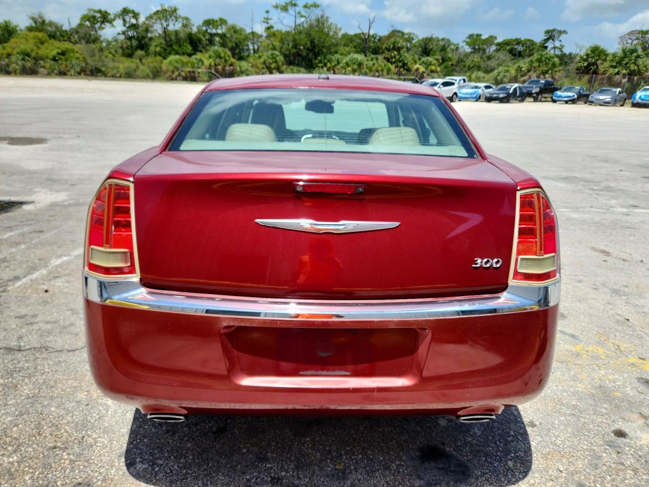 2011 CHRYSLER 300
