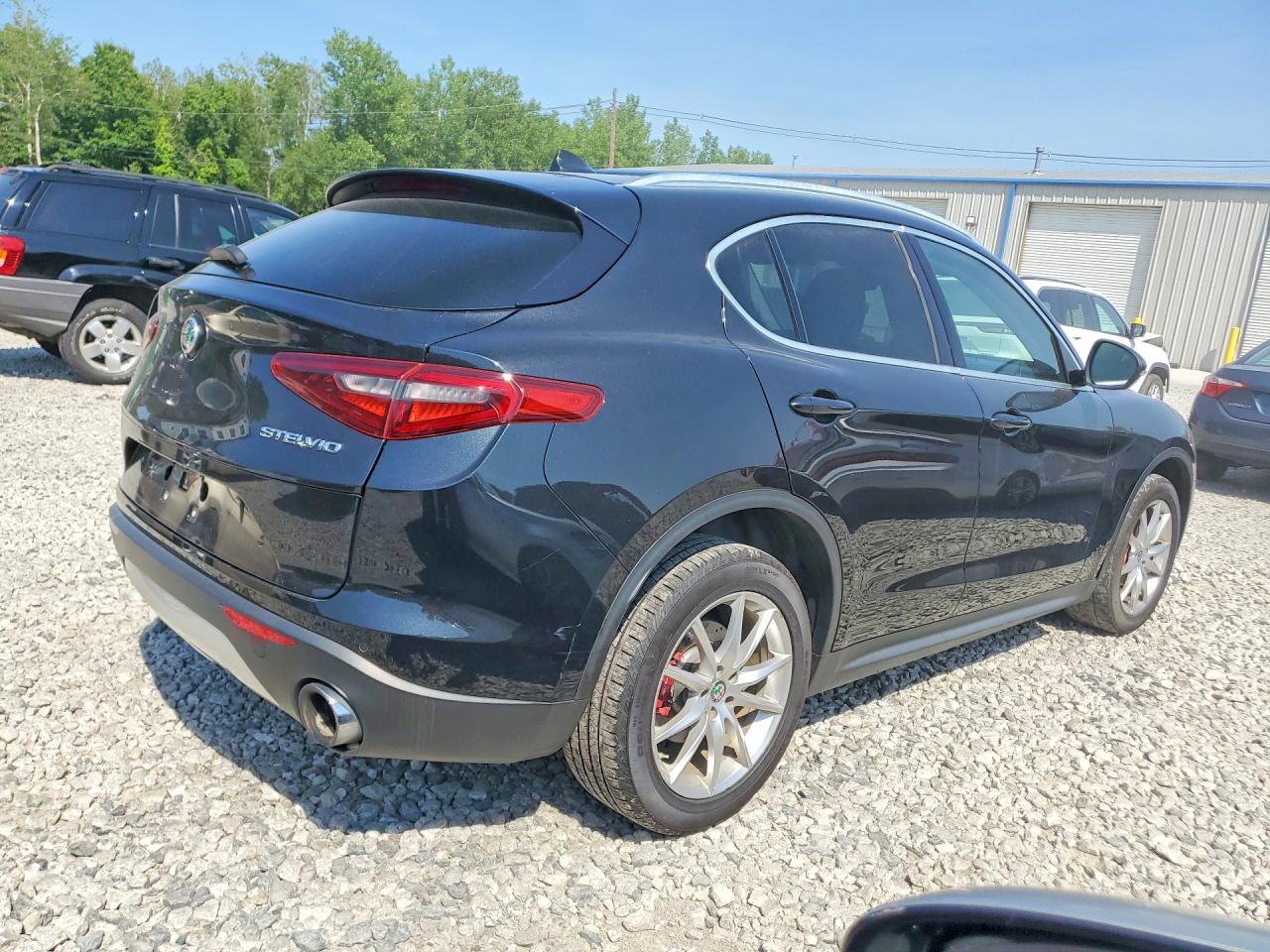 2018 ALFA ROMEO STELVIO