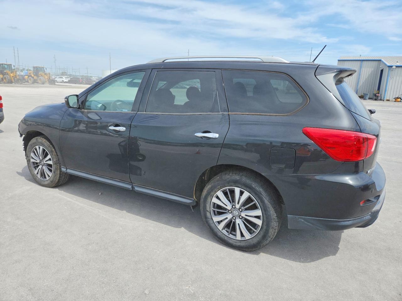 2018 NISSAN PATHFINDER