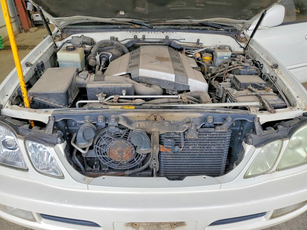 2002 LEXUS LX 470