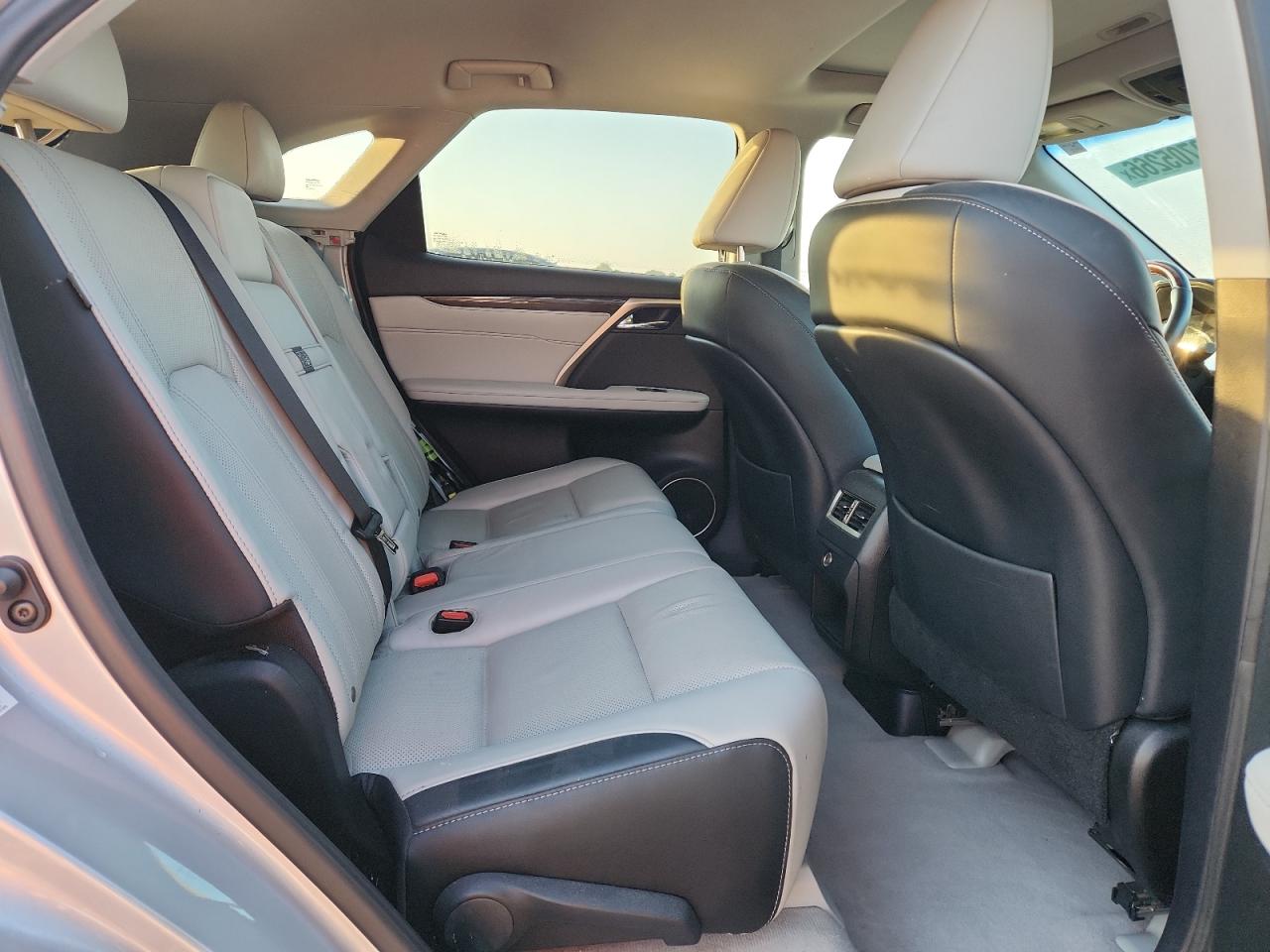 2017 LEXUS RX350
