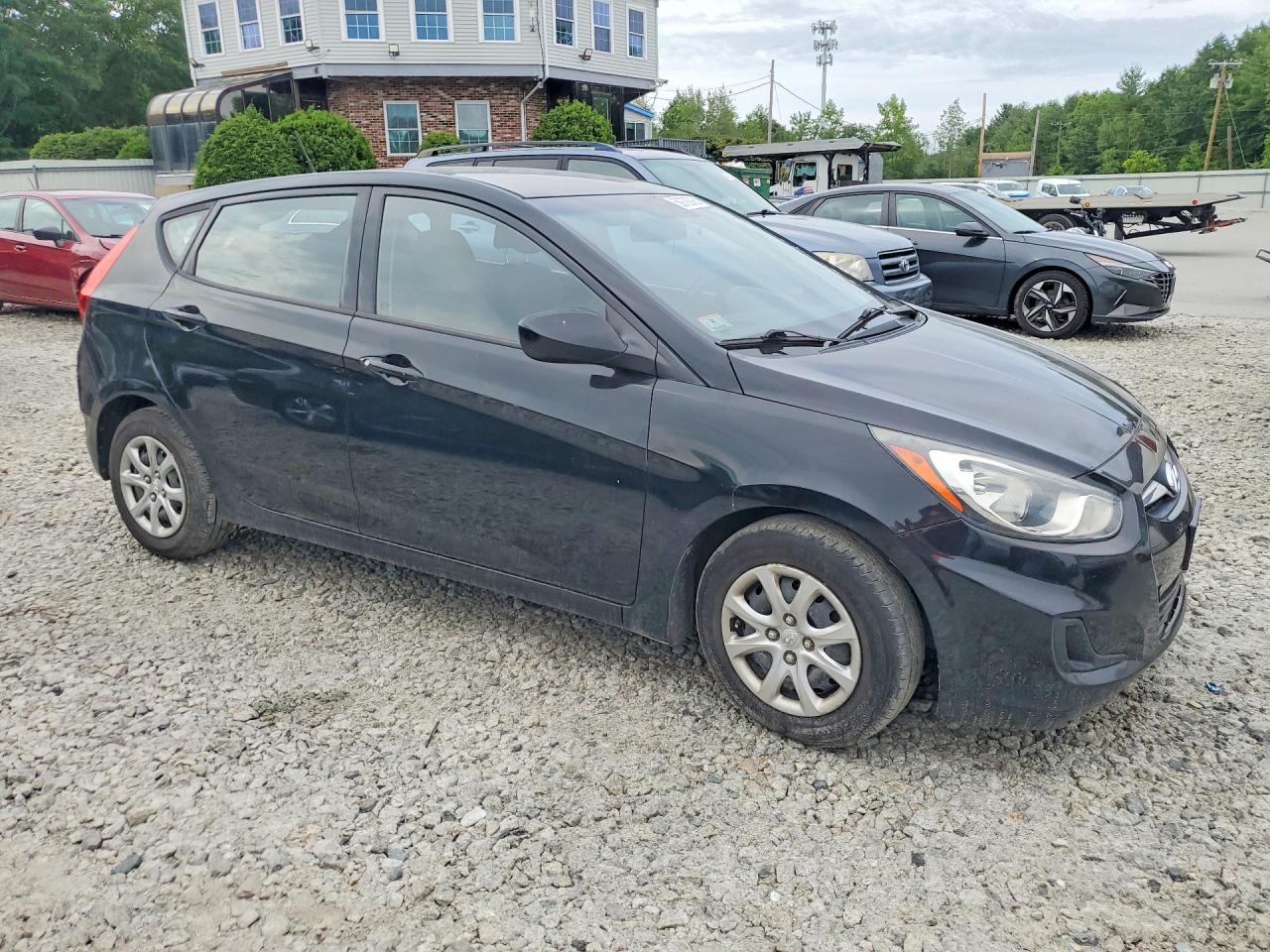 2012 HYUNDAI ACCENT