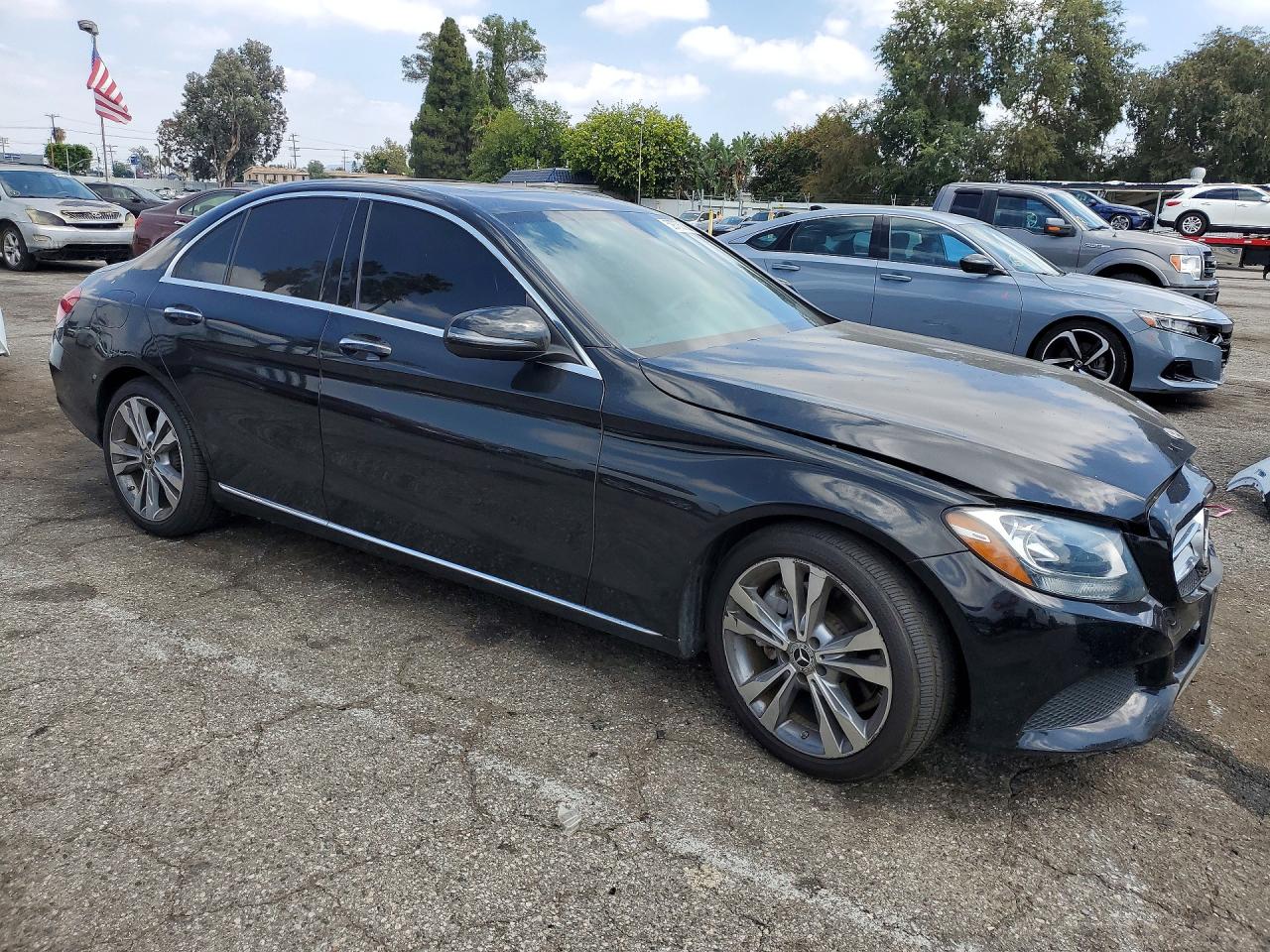 2018 MERCEDES-BENZ C-CLASS