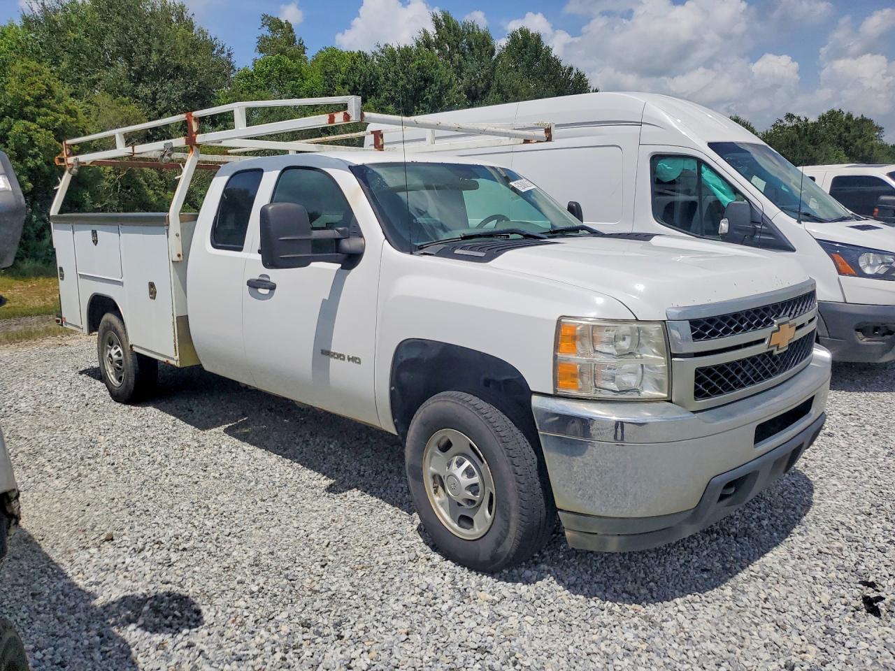 2013 CHEVROLET SILVERADO