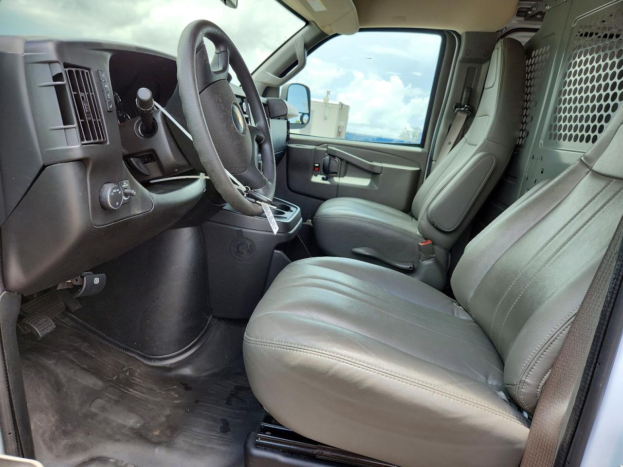 2023 CHEVROLET EXPRESS
