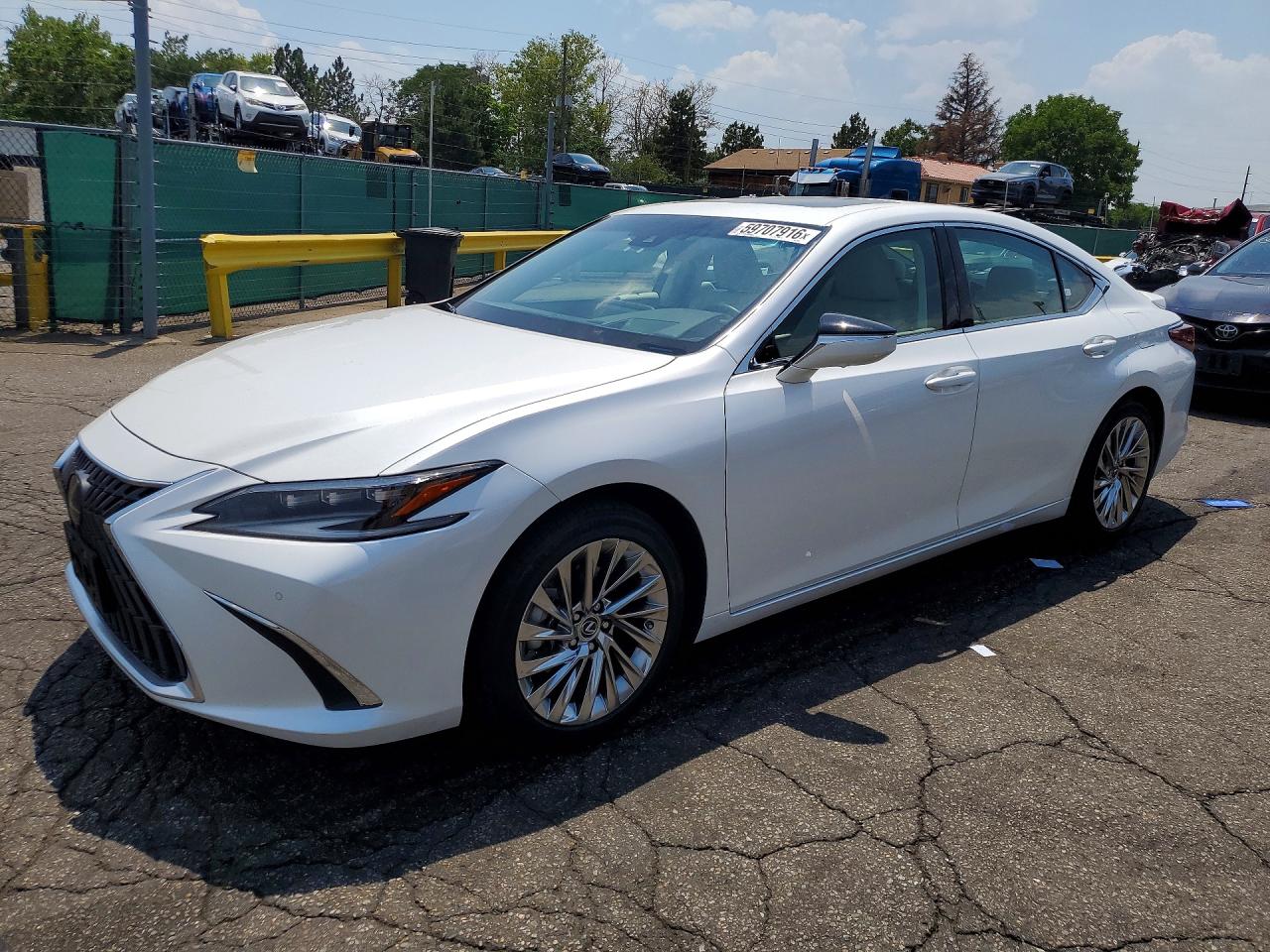 2023 LEXUS ES300