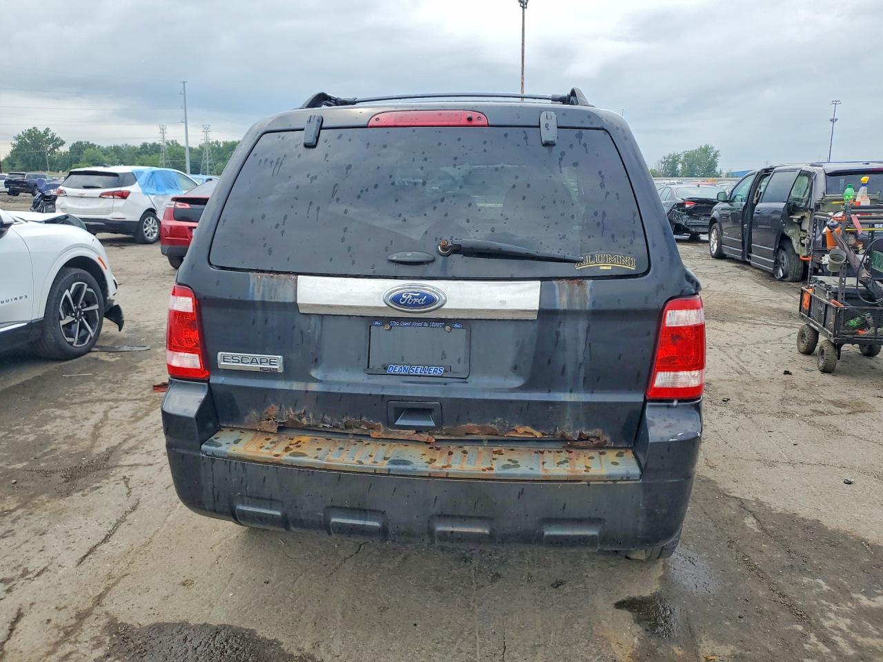 2011 FORD ESCAPE