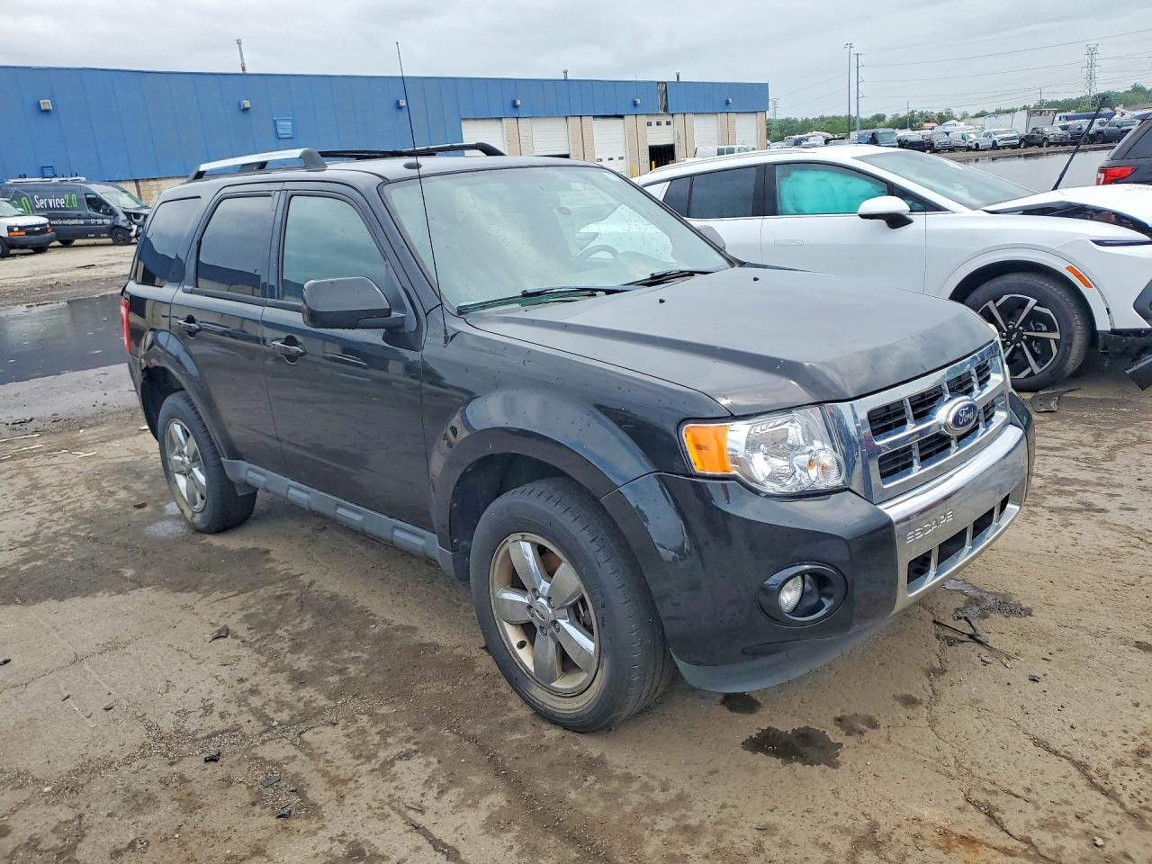 2011 FORD ESCAPE