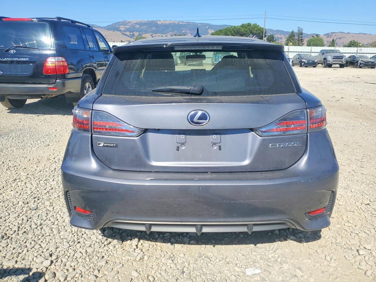 2016 LEXUS CT 200