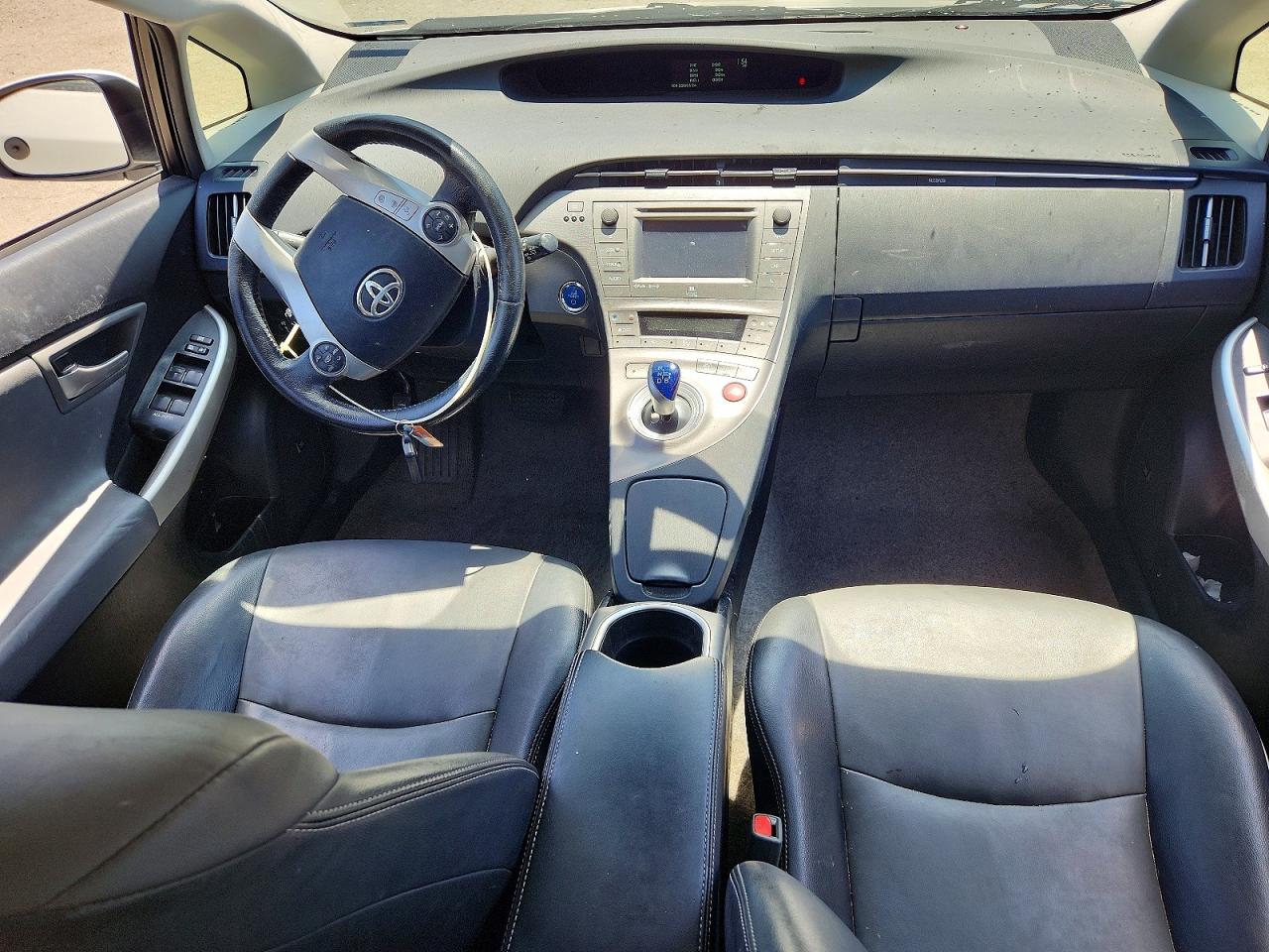 2015 TOYOTA PRIUS