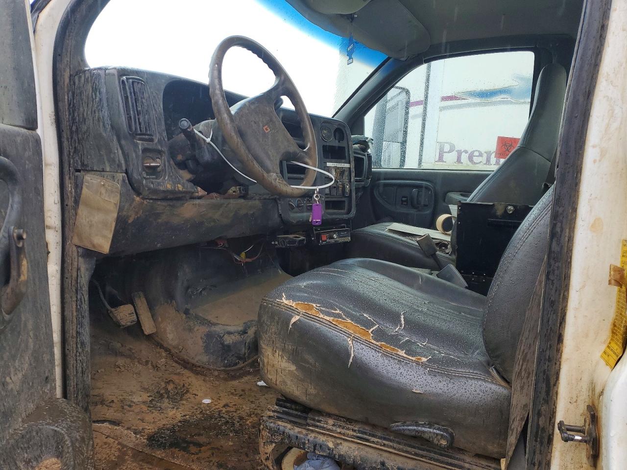 2003 GMC C6500 UNK