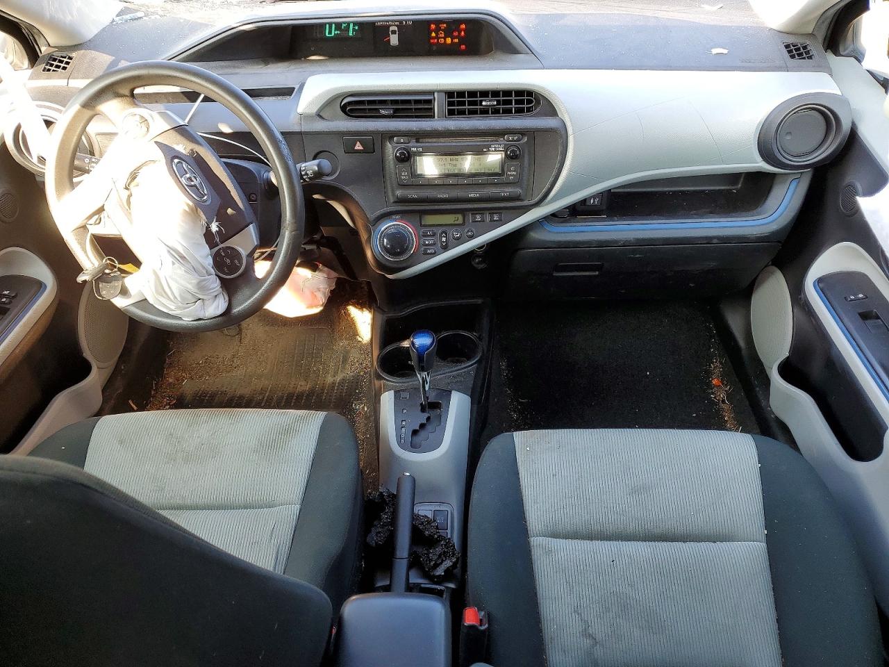 2012 TOYOTA PRIUS