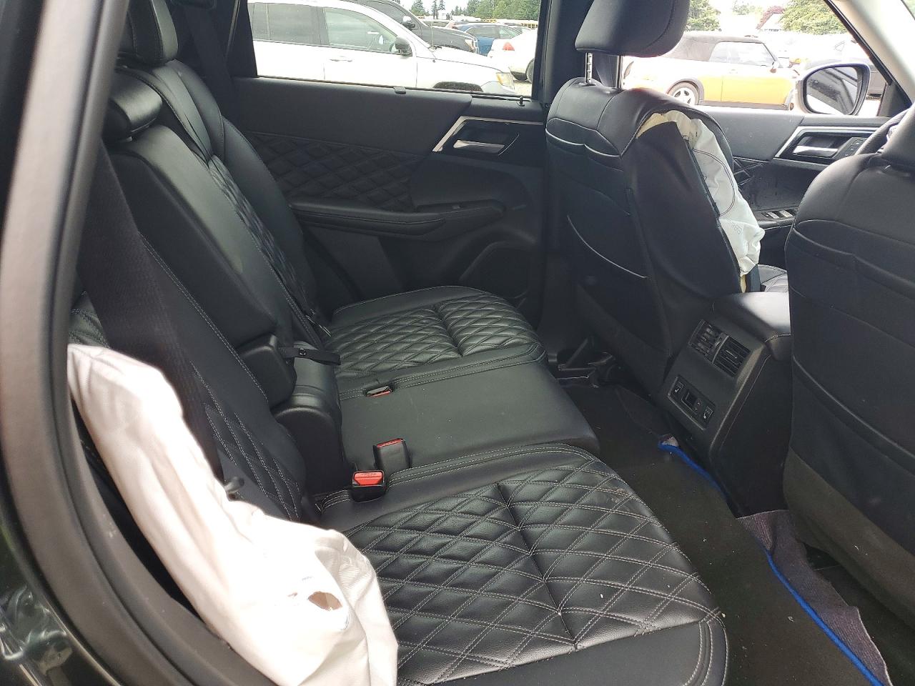 2025 MITSUBISHI OUTLANDER