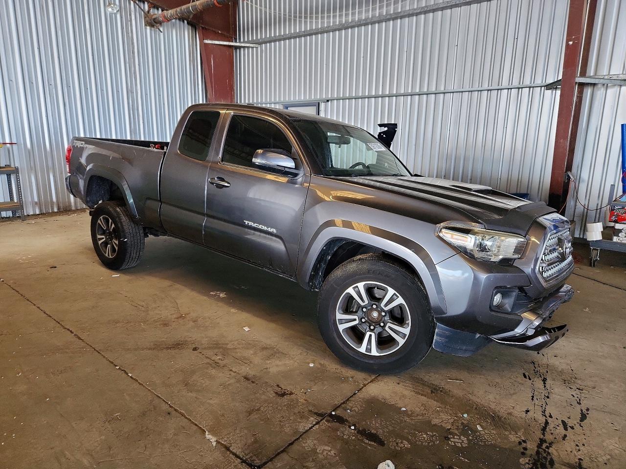 2016 TOYOTA TACOMA