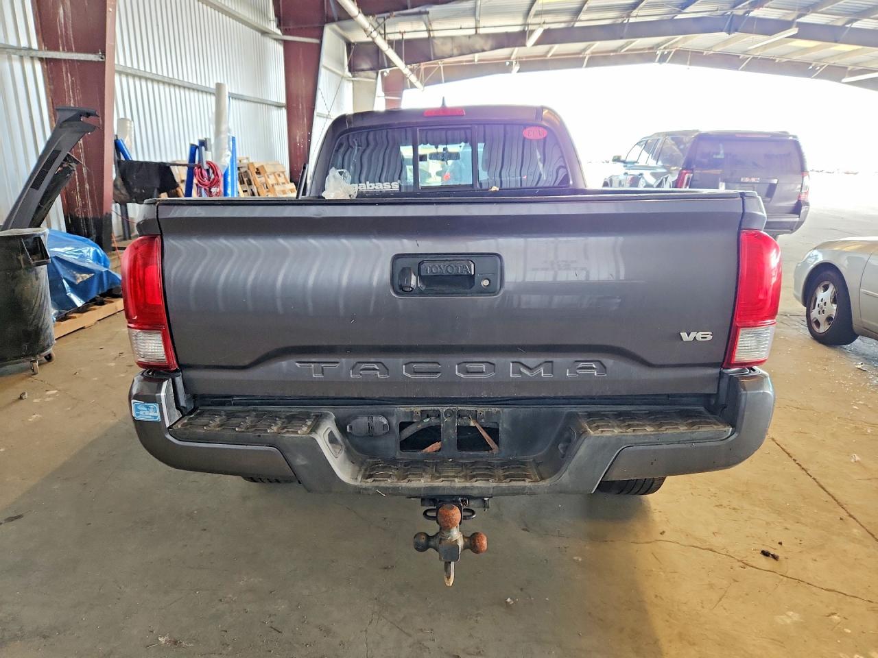 2016 TOYOTA TACOMA