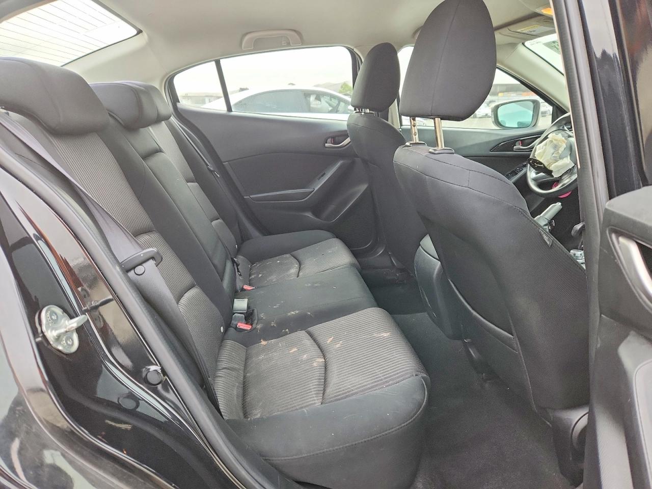 2016 MAZDA 3