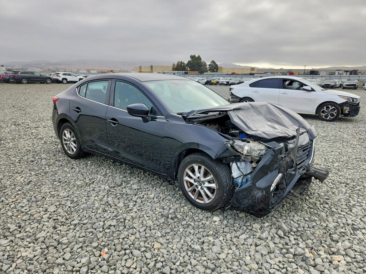 2016 MAZDA 3