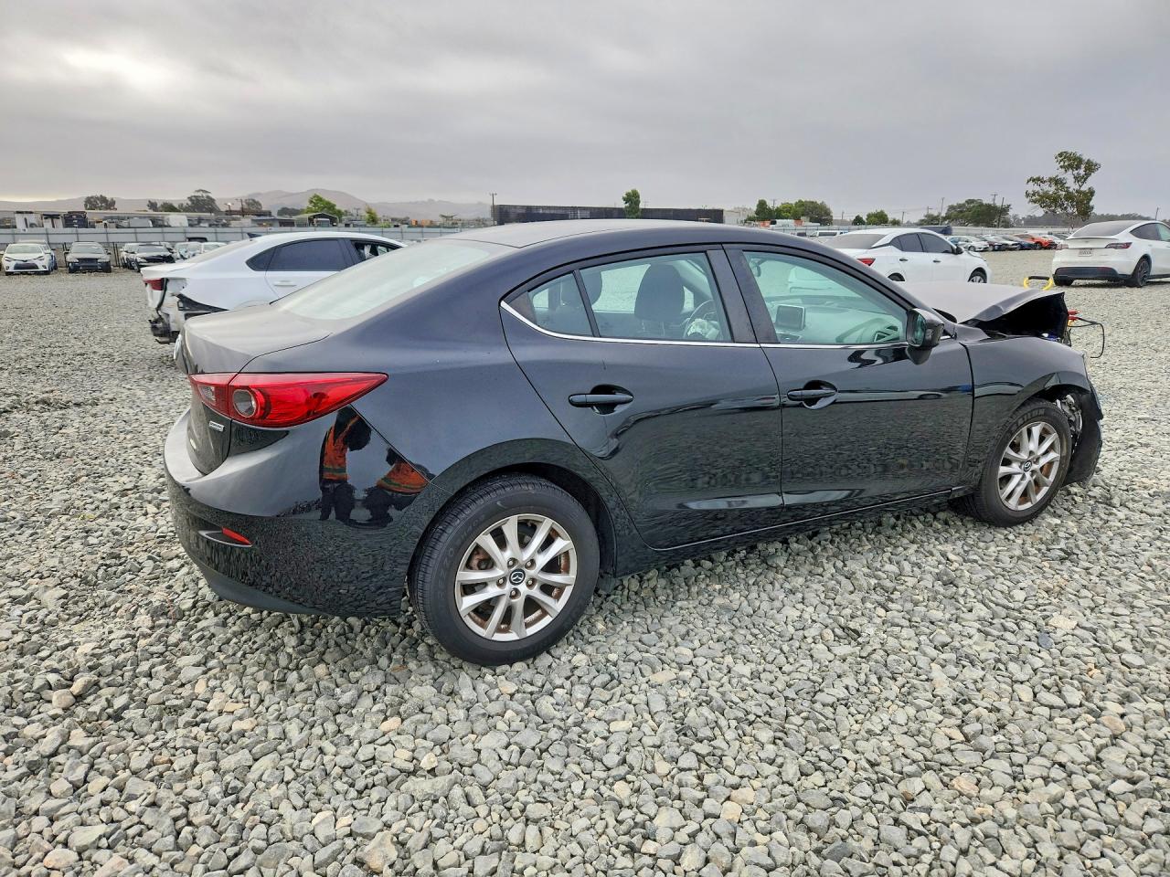 2016 MAZDA 3