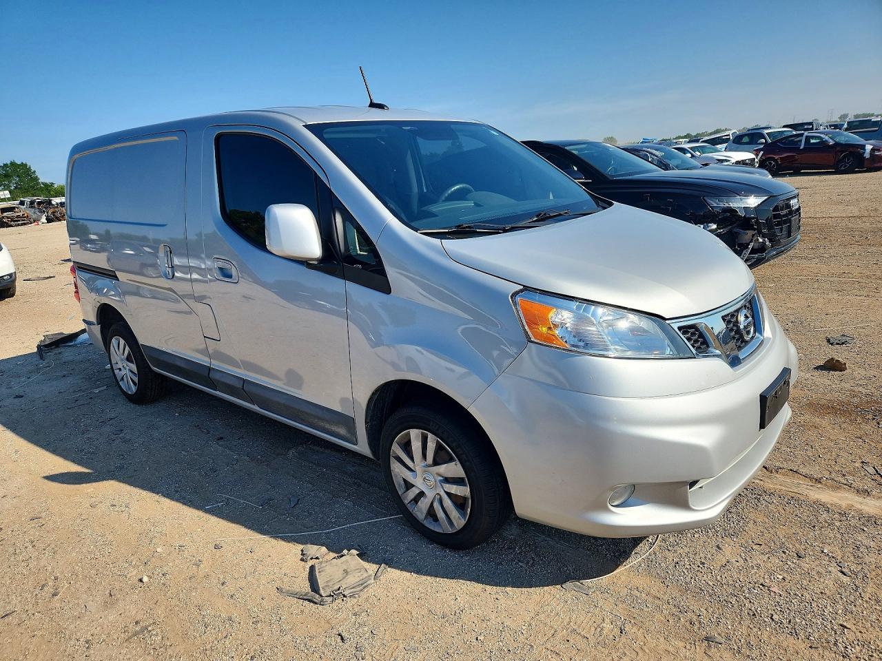 2013 NISSAN NV