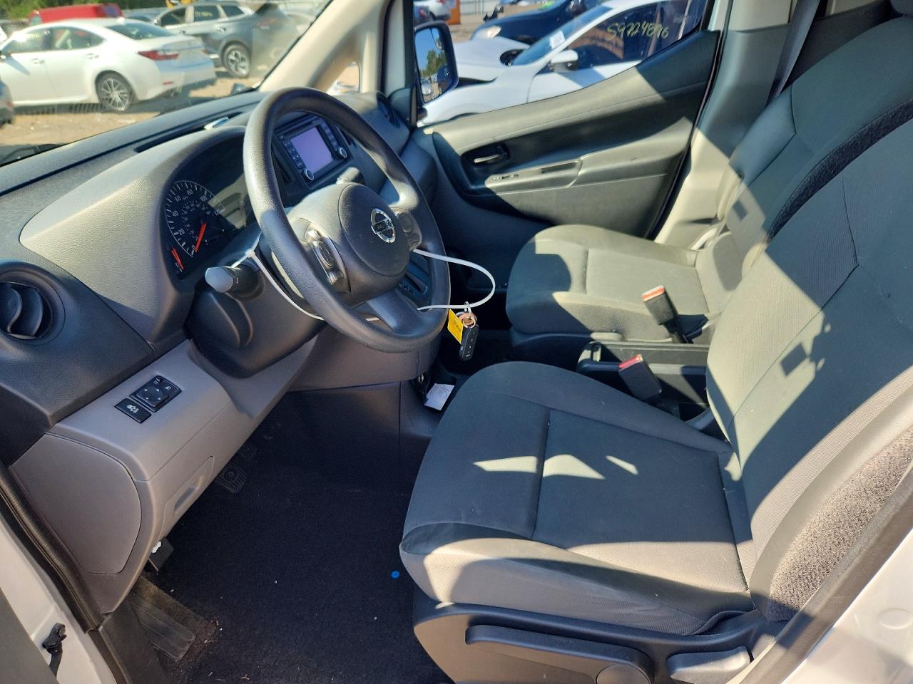 2013 NISSAN NV