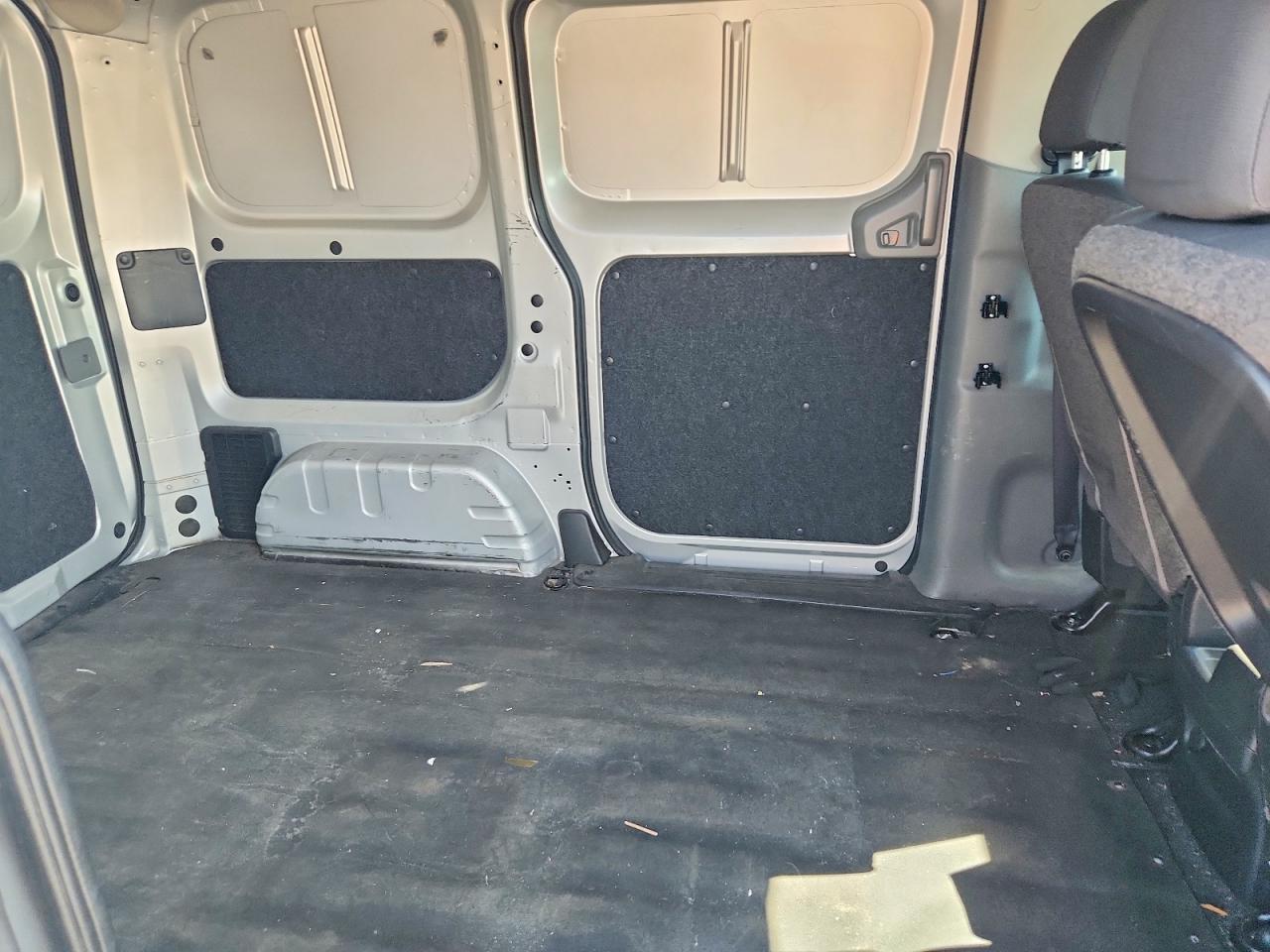 2013 NISSAN NV