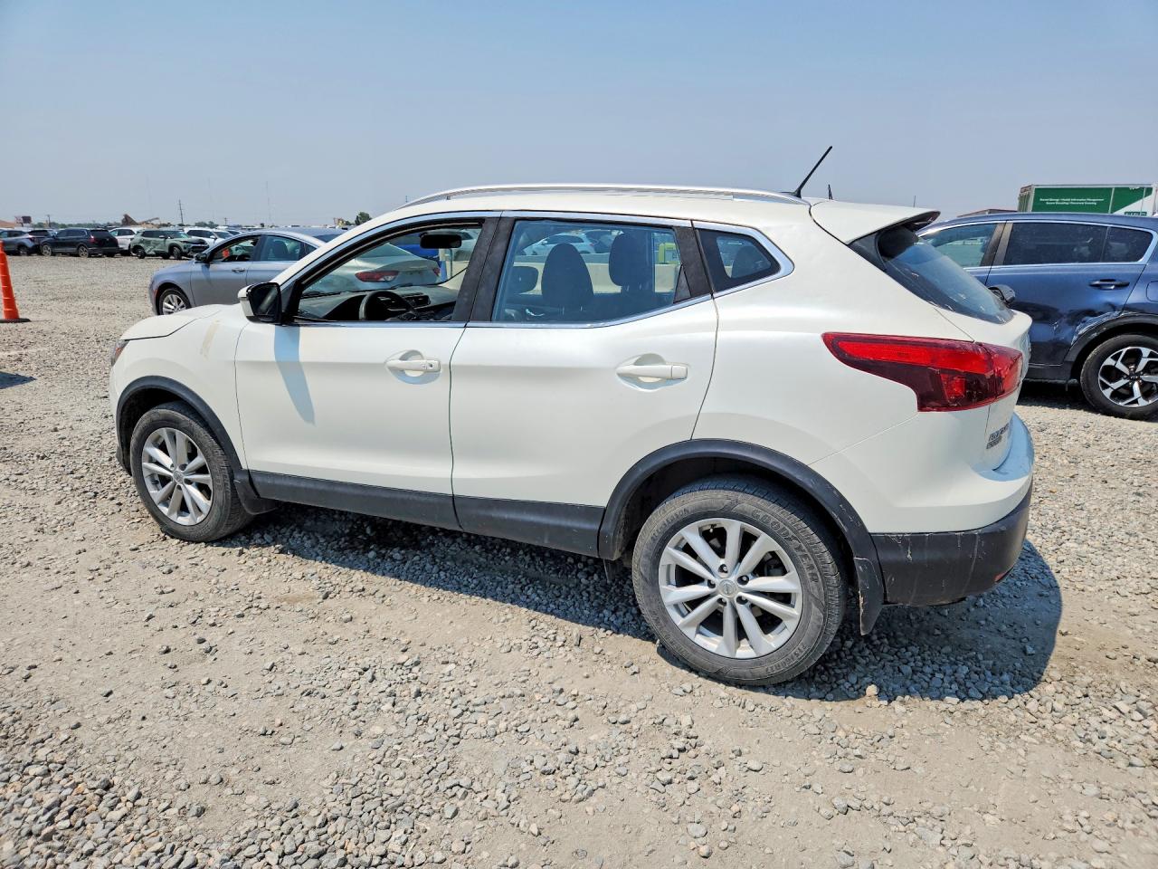 2017 NISSAN ROGUE