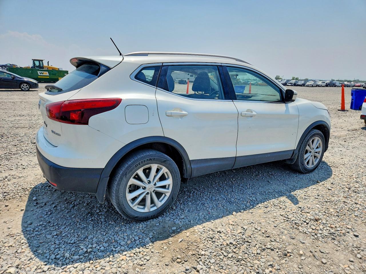 2017 NISSAN ROGUE