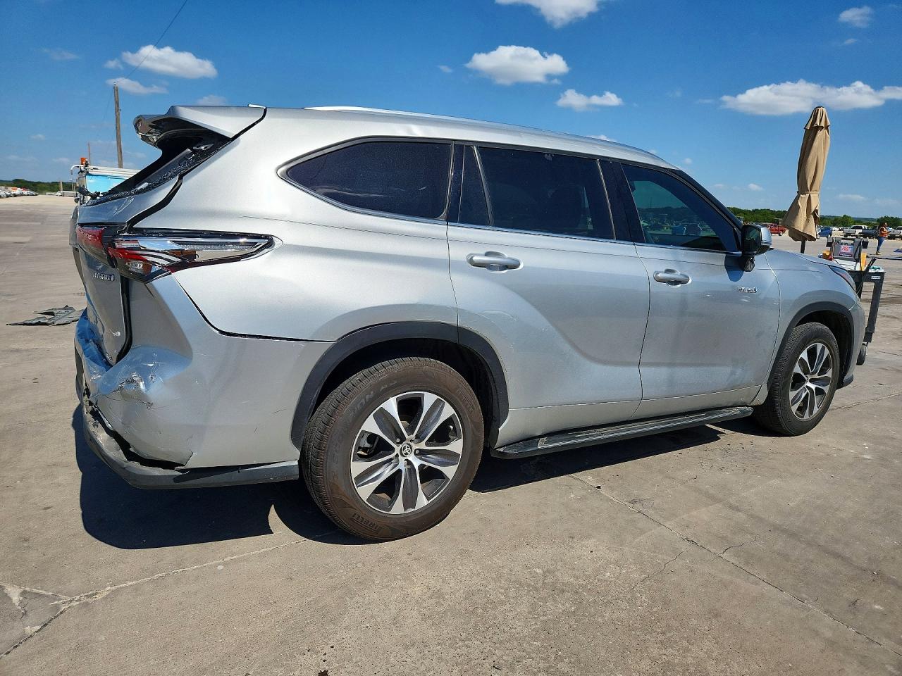 2020 TOYOTA HIGHLANDER