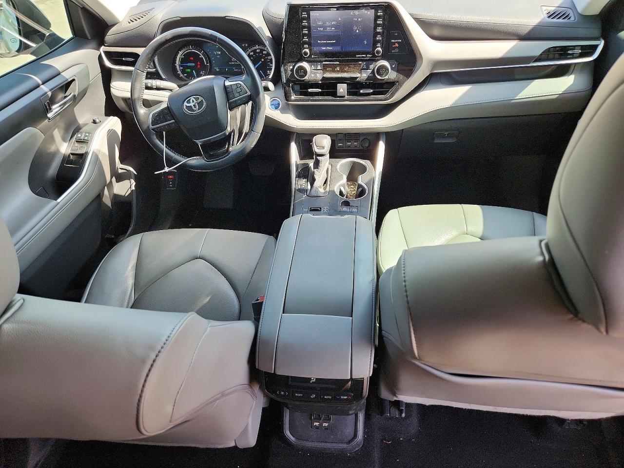 2020 TOYOTA HIGHLANDER