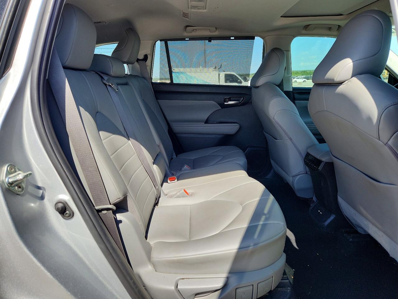 2020 TOYOTA HIGHLANDER