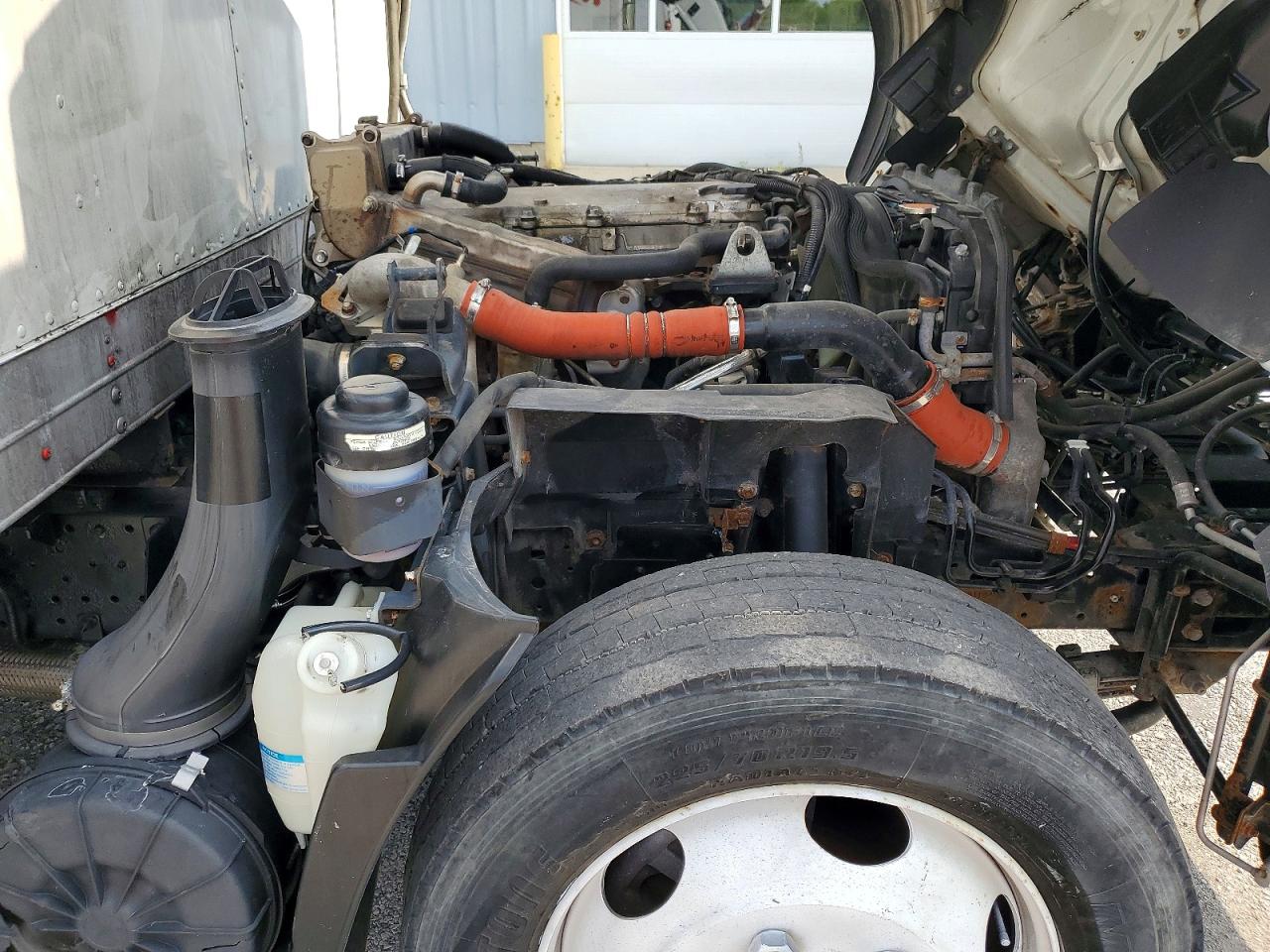 2023 ISUZU NPR