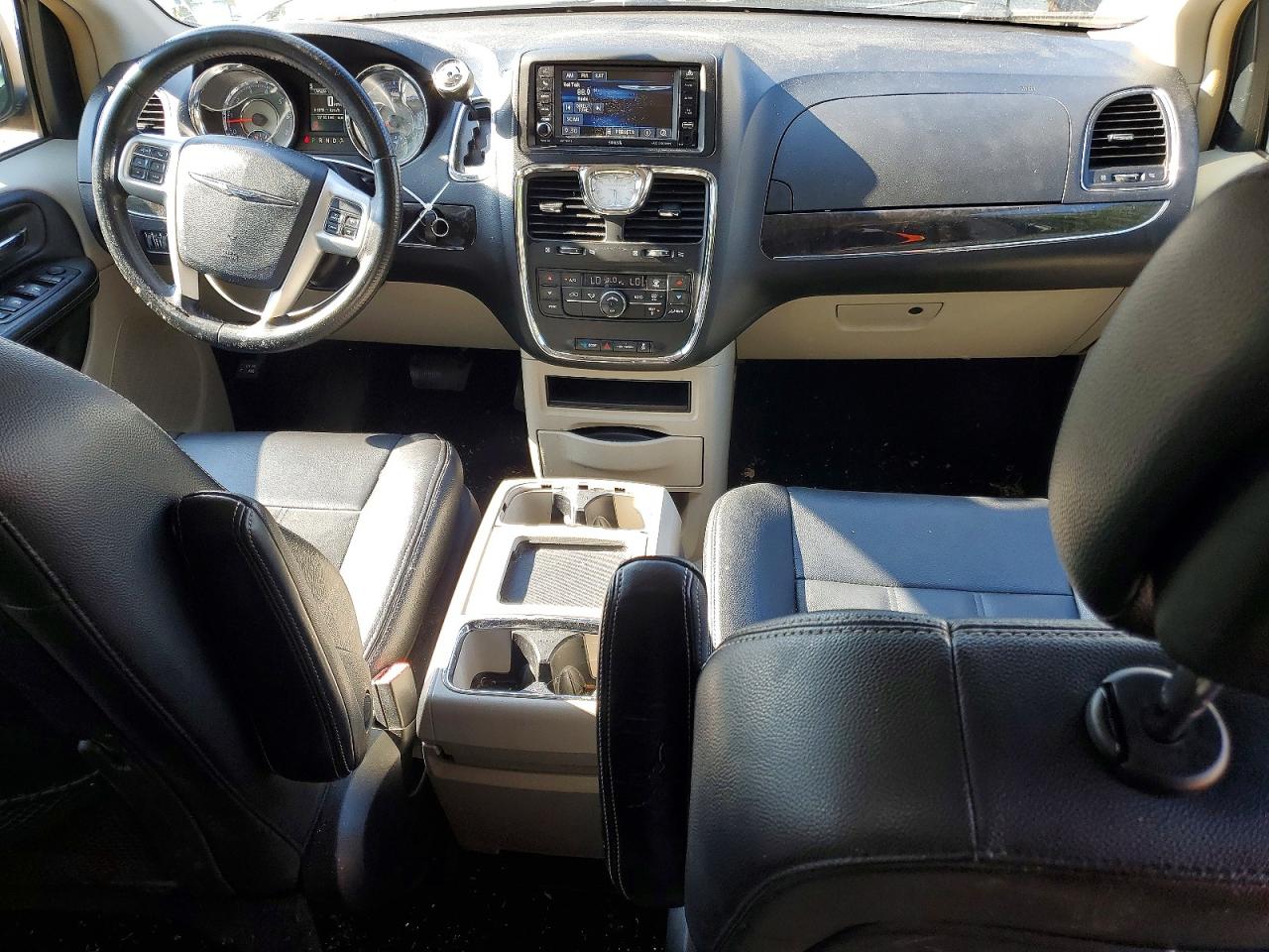 2016 CHRYSLER MINIVAN