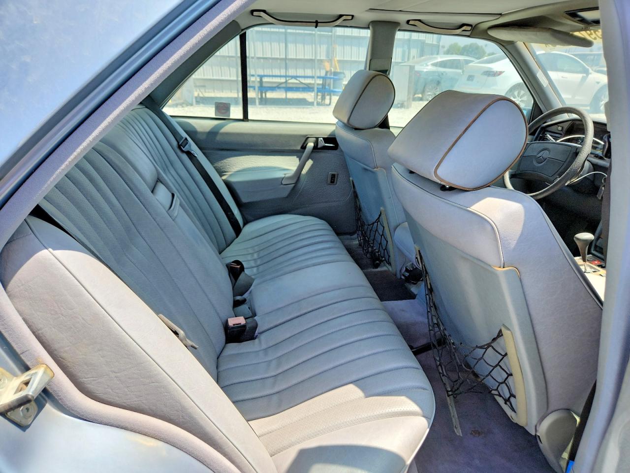 1989 MERCEDES-BENZ 190-CLASS