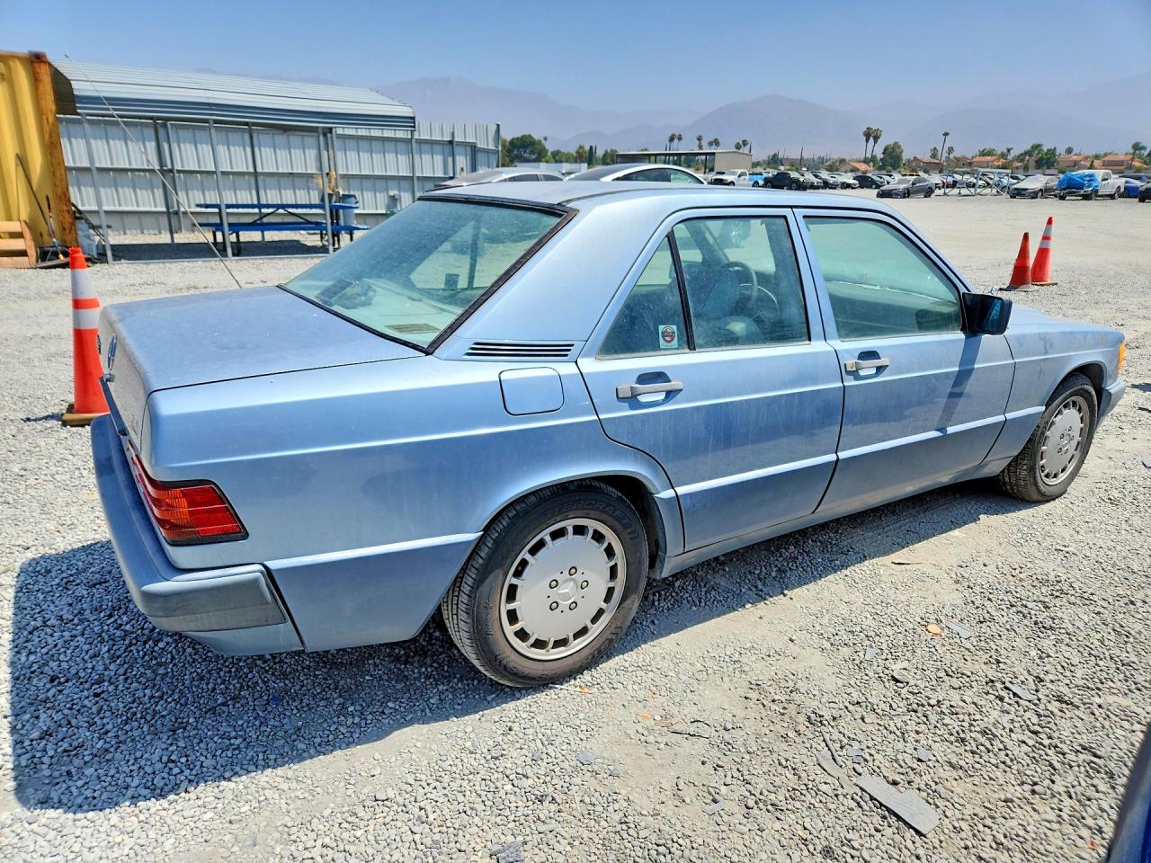 1989 MERCEDES-BENZ 190-CLASS