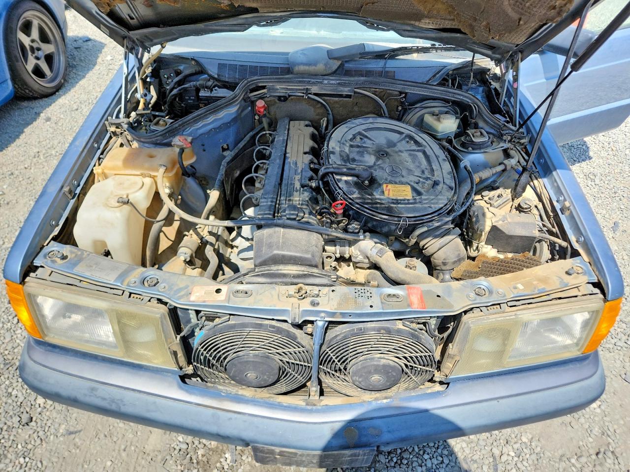 1989 MERCEDES-BENZ 190-CLASS