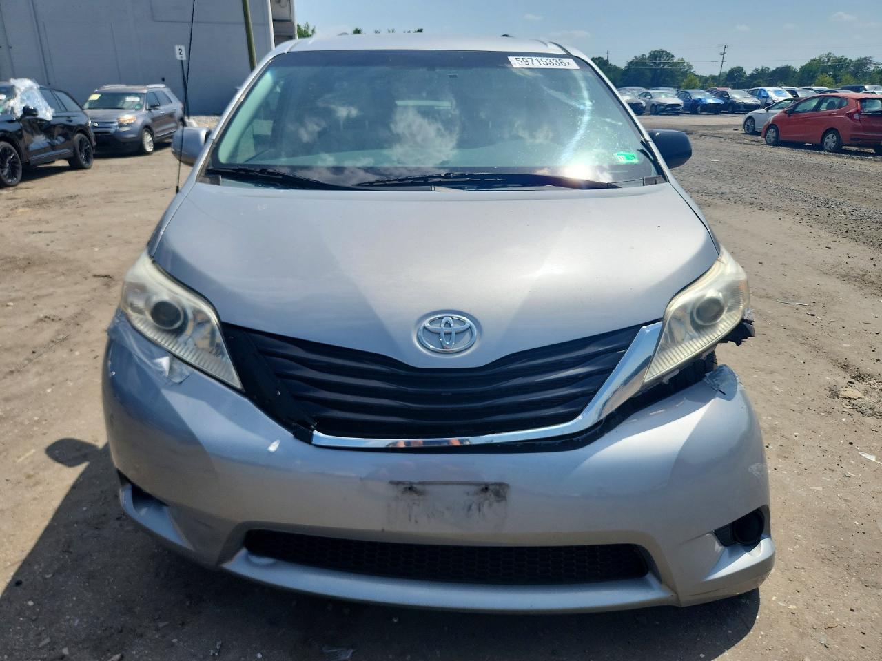 2013 TOYOTA SIENNA