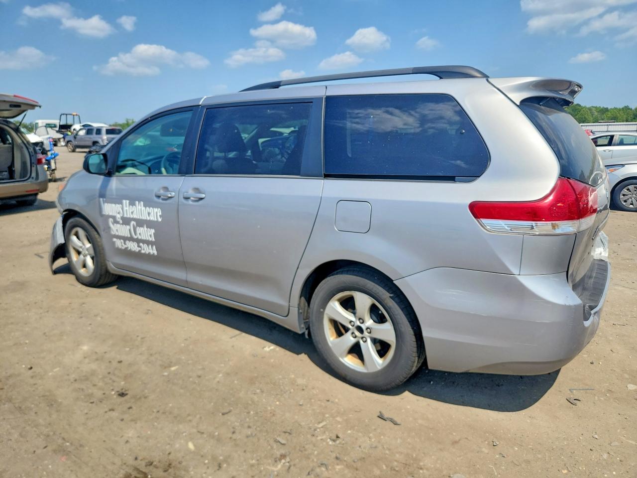 2013 TOYOTA SIENNA