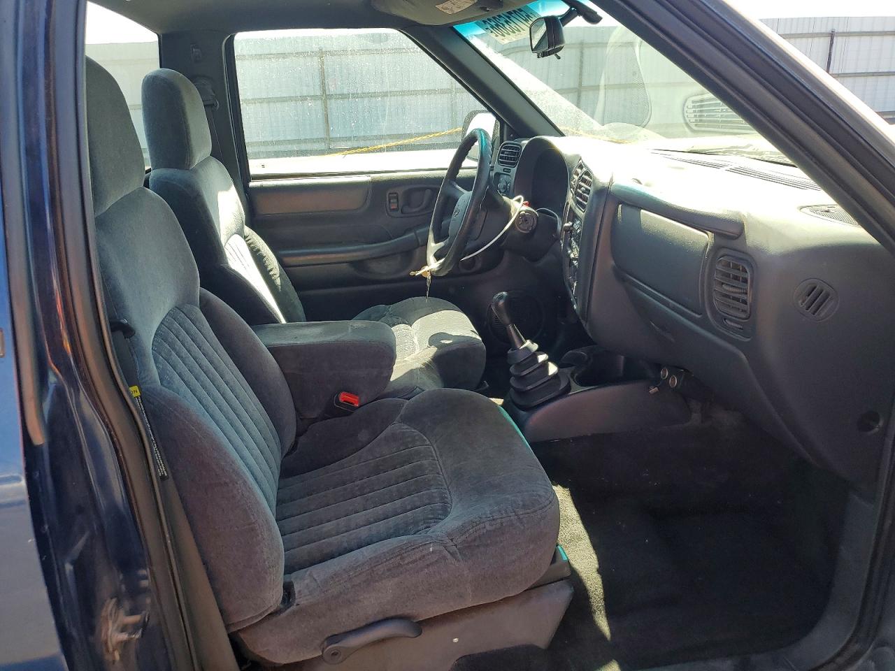 2000 CHEVROLET S10