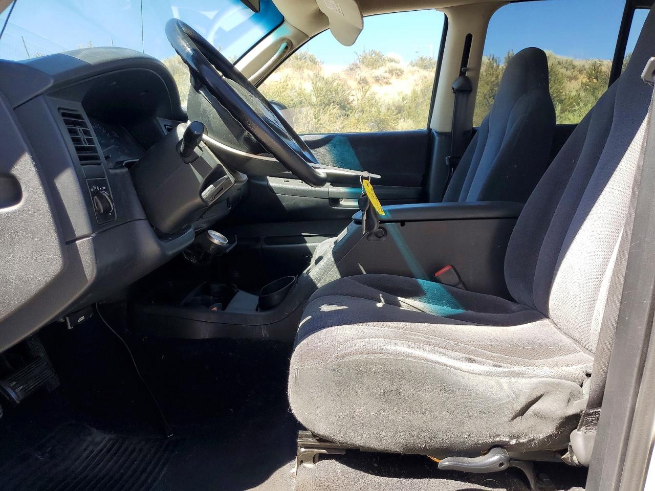 2001 DODGE DAKOTA