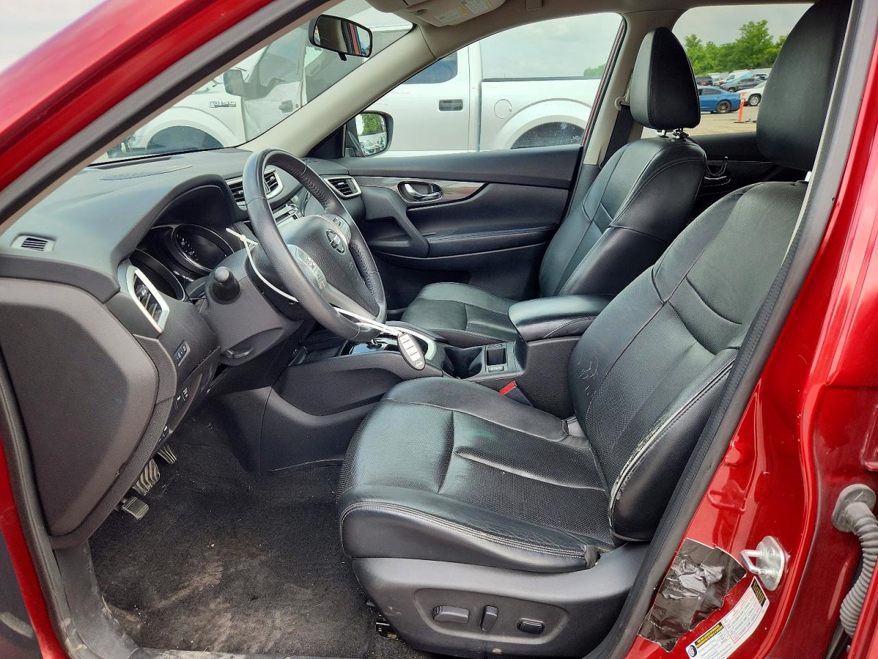 2014 NISSAN ROGUE