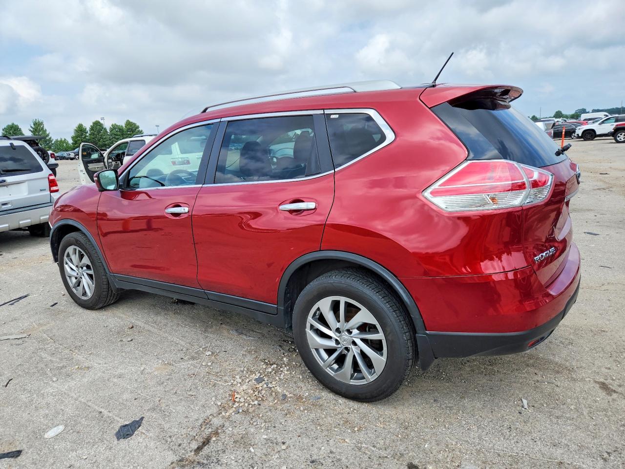 2014 NISSAN ROGUE