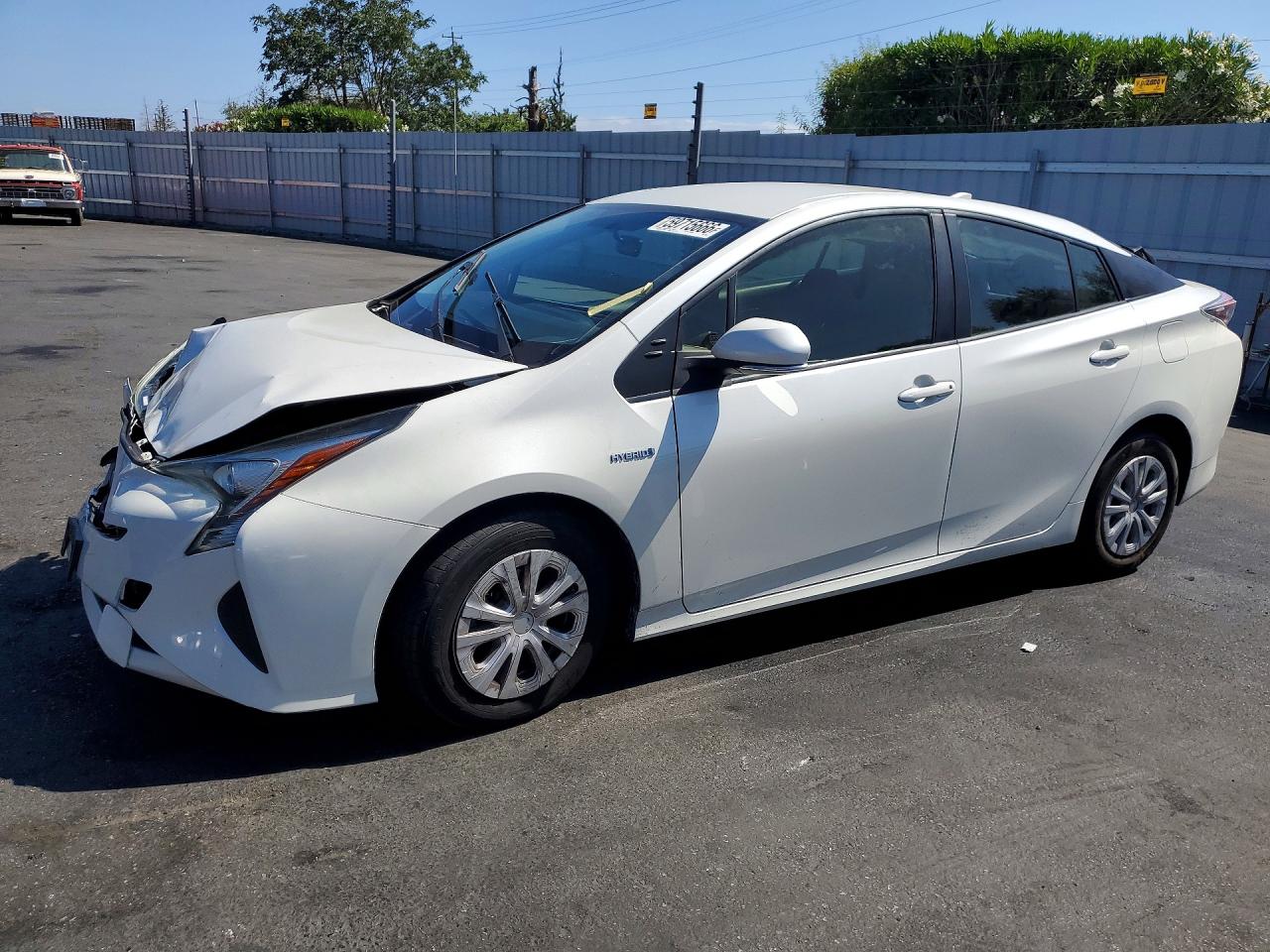 2016 TOYOTA PRIUS